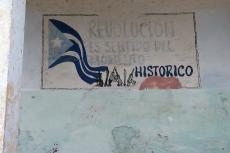 Consigna descolorida en un muro en La Habana. (DIARIO DE CUBA)